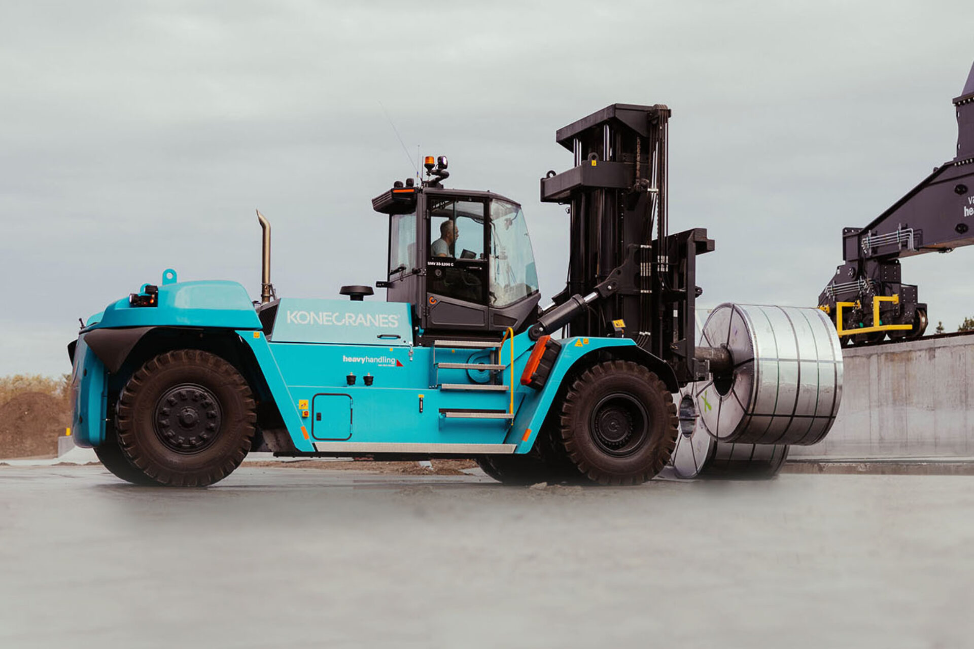 LCZ 33 ton heftruck