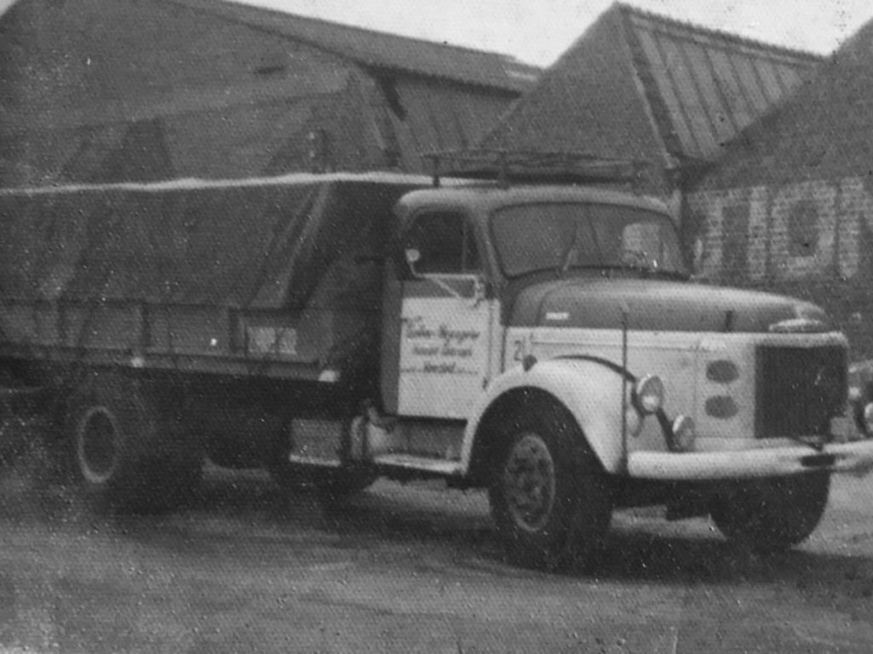 Laebens logistics transport geschiedenis oude vrachtwagen
